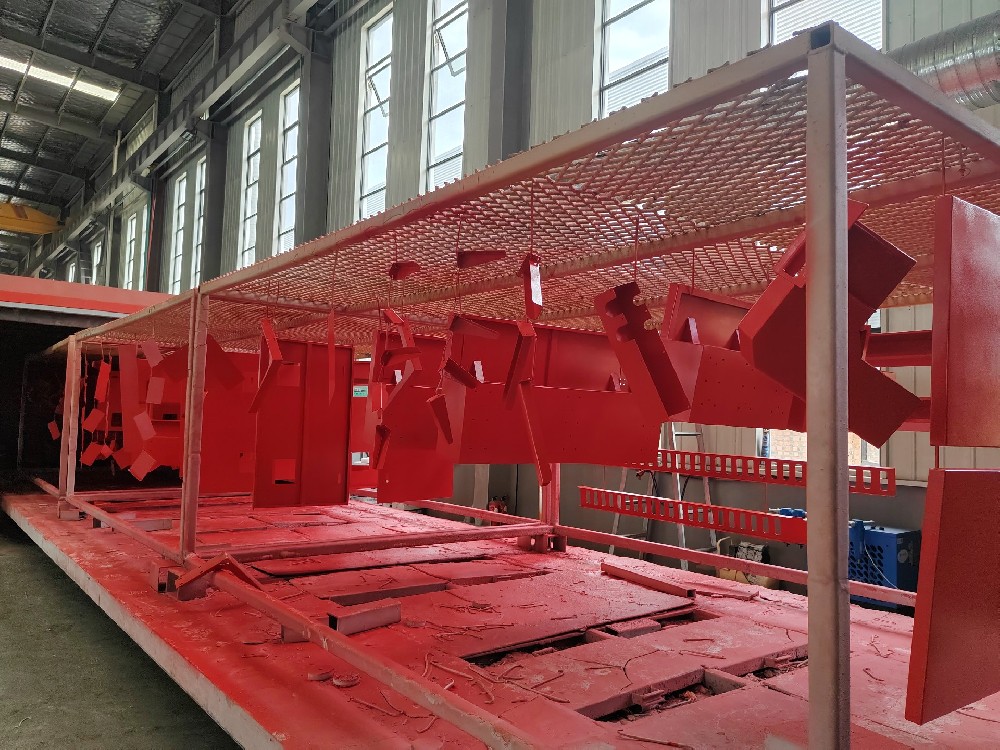 晨燦機械自動化噴塑生產線