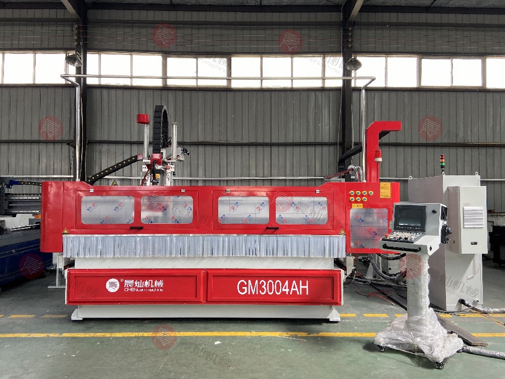 GM3004AH廂板加工中心_正面中景_白天__實拍__橫屏__TP01639.jpg