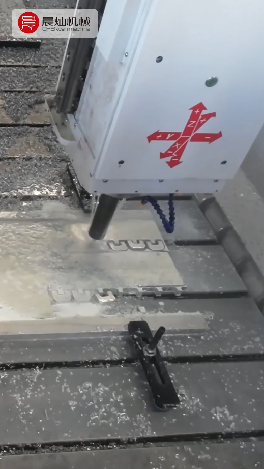 精度在線，效率拉滿！鋁型材加工中心高速精雕